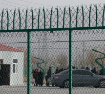 Atush Roads Fenced Off, Residents Confined to Homes, as Xinjiang Stares Down Virus Advance Atush Roads Fenced Off, Residents Confined to Homes, as Xinjiang Stares Down Virus Advance